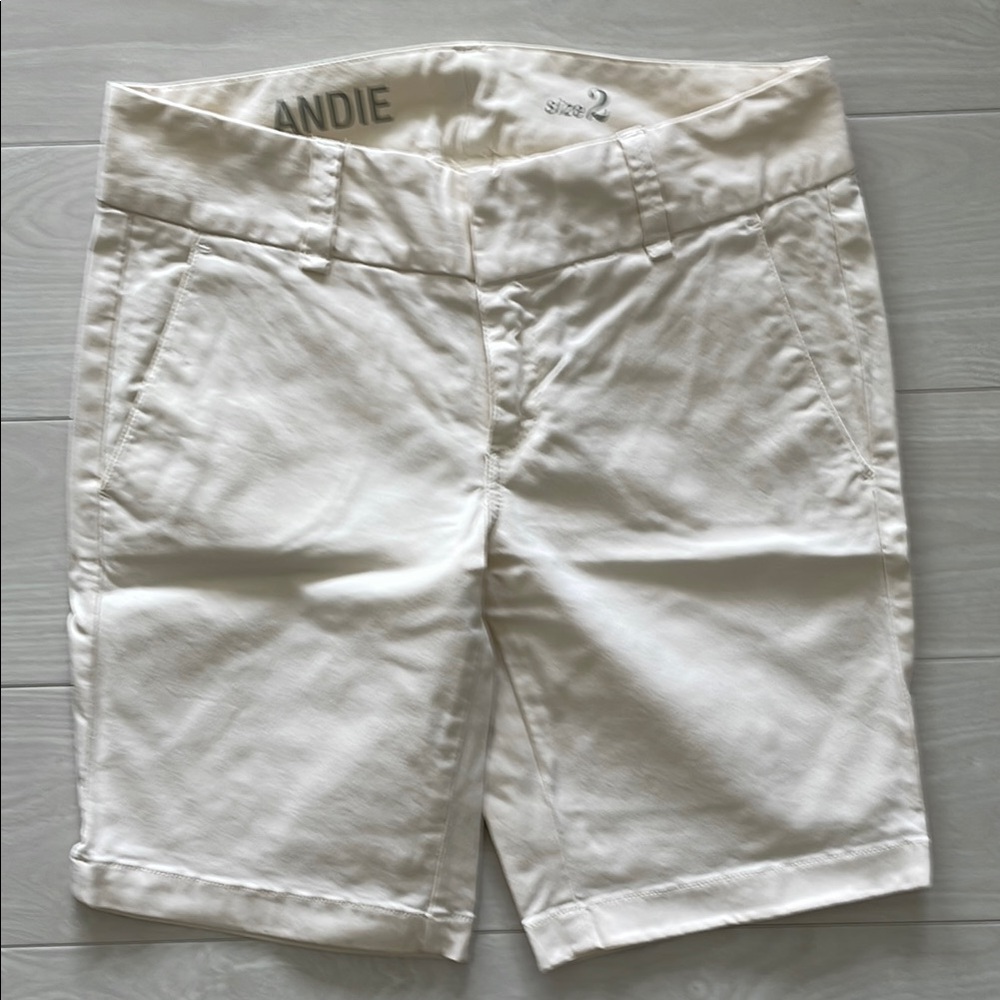 J. Crew Andie 9” Cream Stretch Cotton Chino Shorts